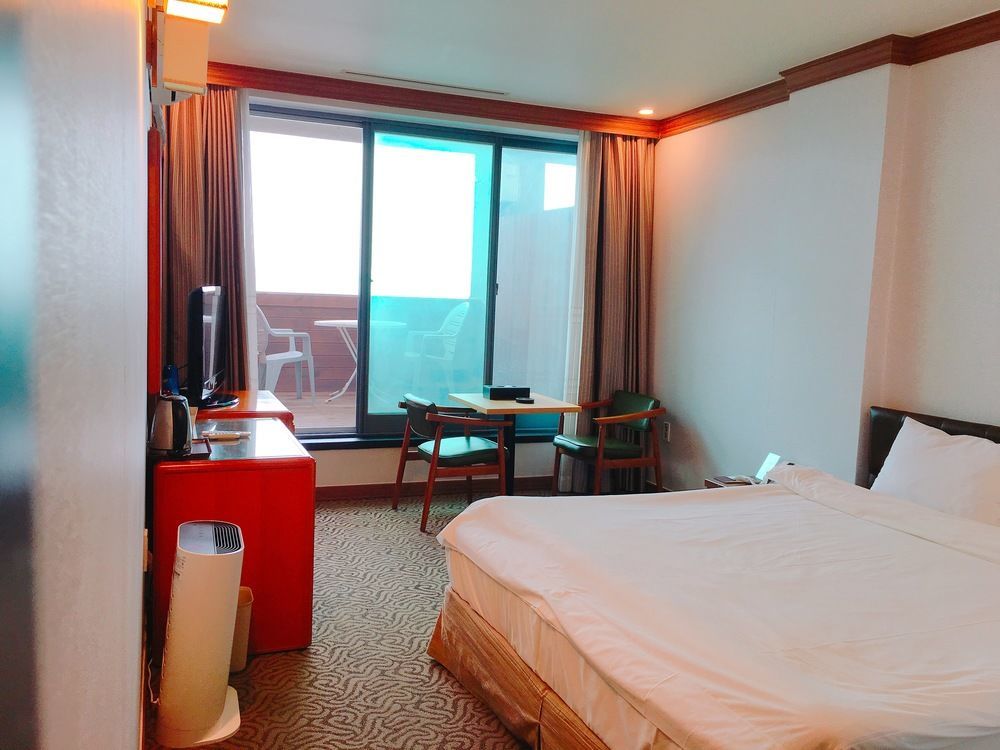 Dawn Beach Hotel Busan Esterno foto