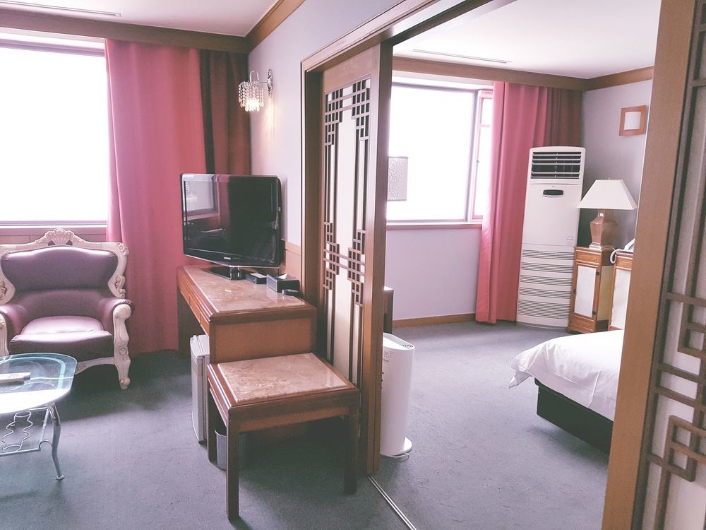 Dawn Beach Hotel Busan Esterno foto