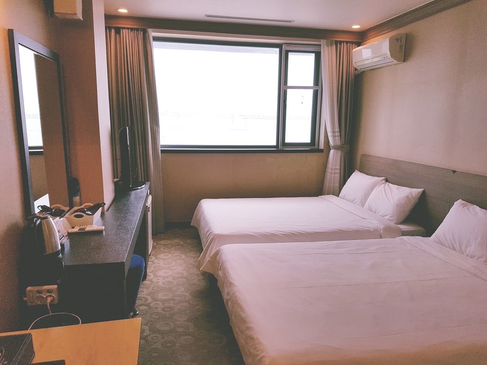 Dawn Beach Hotel Busan Esterno foto