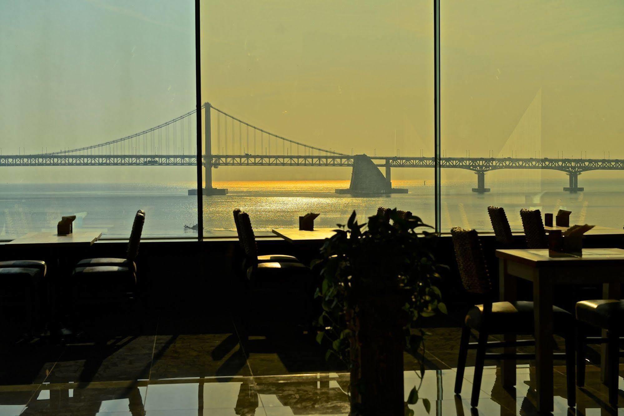 Dawn Beach Hotel Busan Esterno foto