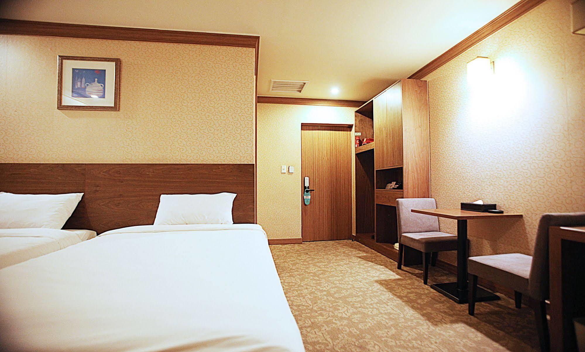 Dawn Beach Hotel Busan Esterno foto
