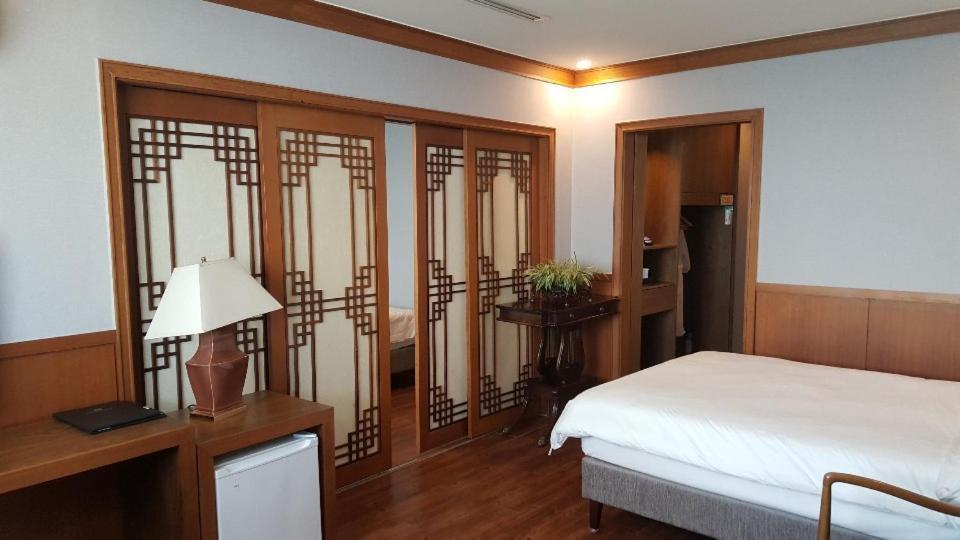 Dawn Beach Hotel Busan Esterno foto